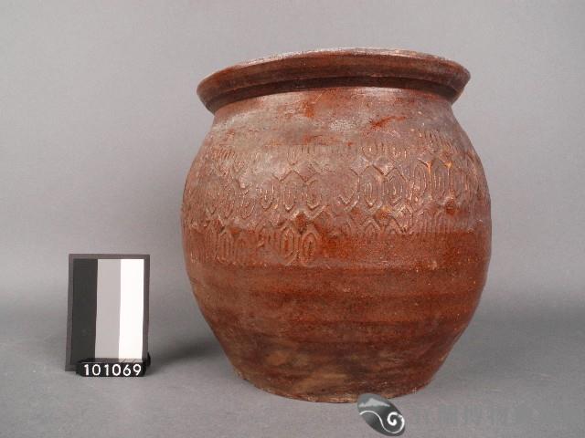 赤釉壺藏品圖，第1張