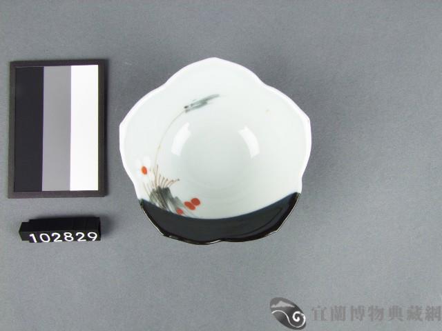 彩繪花卉紋碟藏品圖，第1張