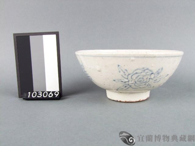 青花牡丹壽字碗藏品圖，第1張