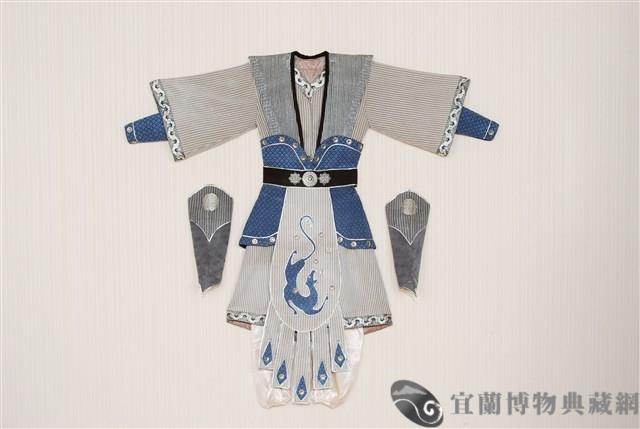 灰色武打裝藏品圖，第1張