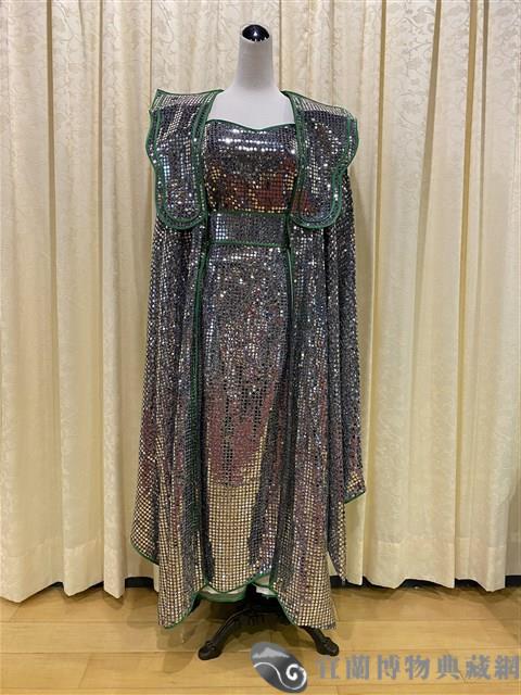 銀灰肉感裳藏品圖，第1張