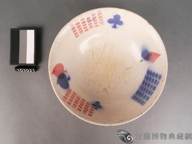 紅藍彩花卉紋碗藏品圖，第1張