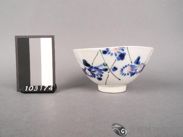 彩繪花卉紋碗藏品圖，第1張