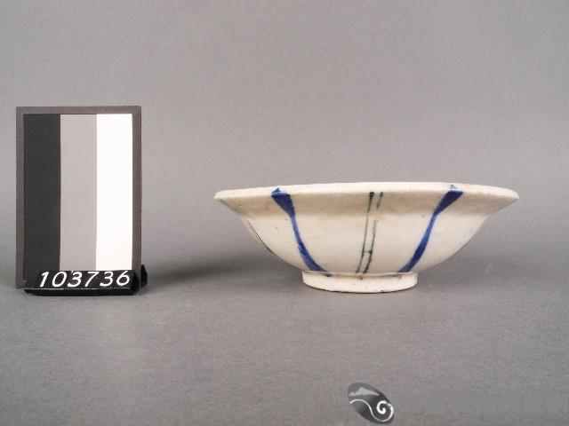 藍綠彩線紋碗藏品圖，第1張