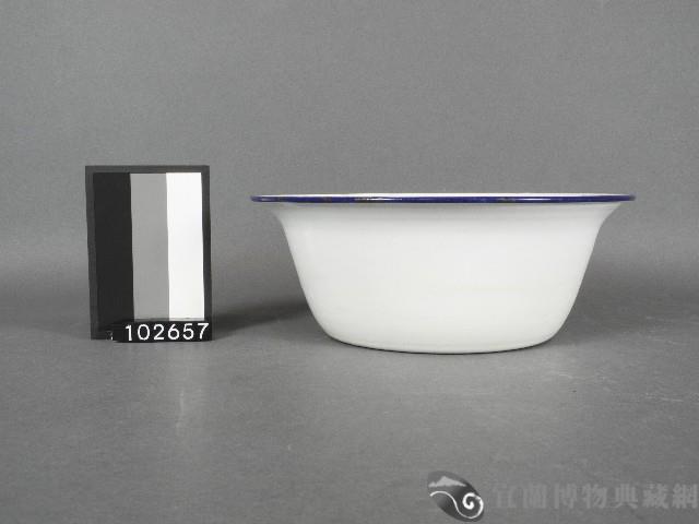 鐵胎琺瑯盆藏品圖，第1張