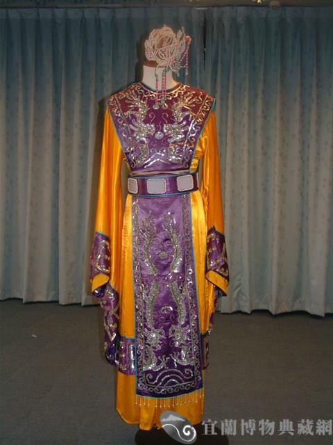 歌仔戲服藏品圖，第1張