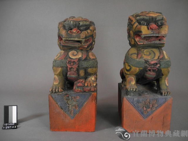 彩色木雕柱頭獅子藏品圖，第1張