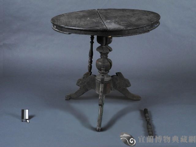 圓木桌藏品圖，第1張