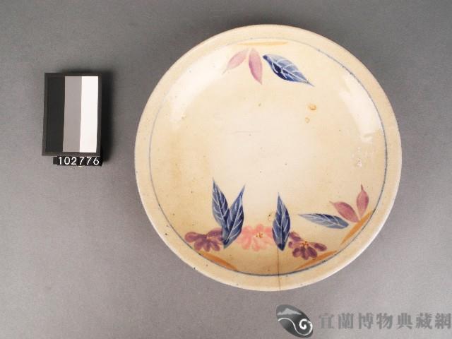 彩繪花卉紋盤藏品圖，第1張