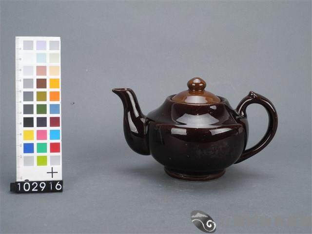 赤釉茶壺藏品圖，第1張