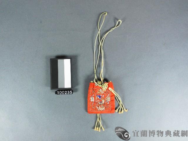 彩繡煙絲袋藏品圖，第1張