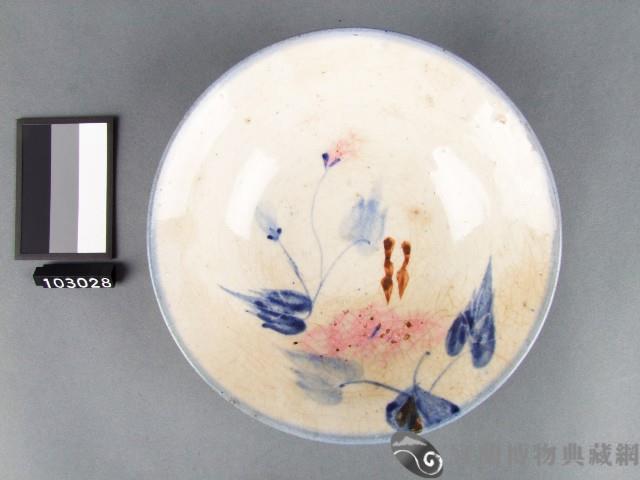 紅藍彩花卉紋碗藏品圖，第1張
