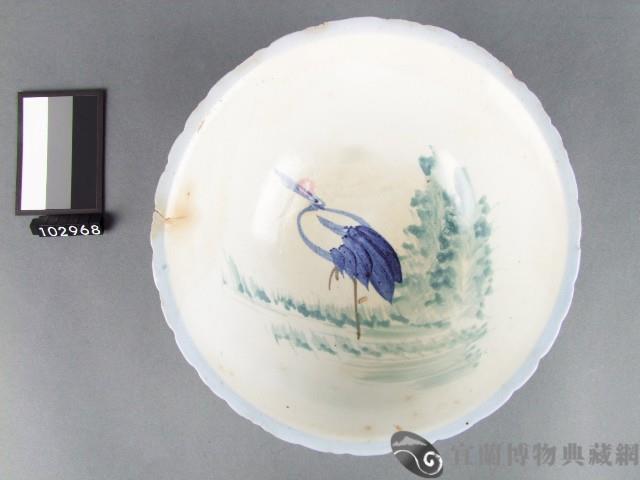 青花桃紅彩鶴紋碗藏品圖，第1張