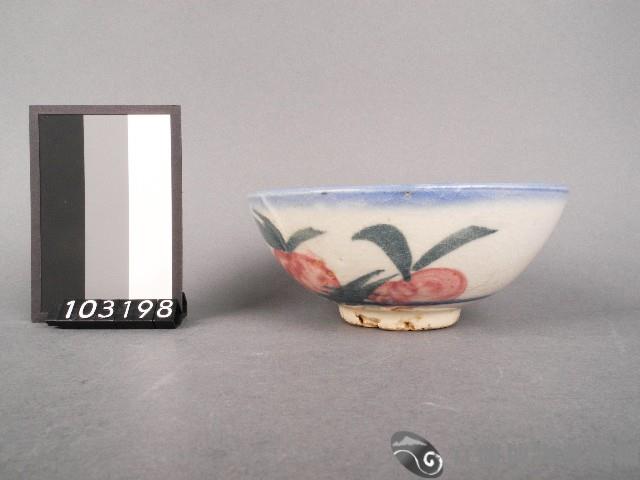 彩繪桃果紋碗藏品圖，第1張