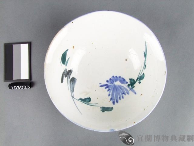 藍綠彩花卉紋碗藏品圖，第1張