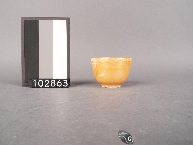 黃金釉杯藏品圖，第1張