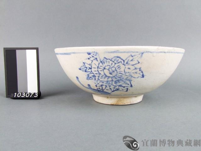 青花紅彩花卉囍字碗藏品圖，第1張