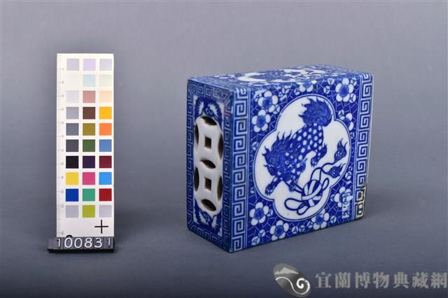 青花印花獅紋枕藏品圖，第1張