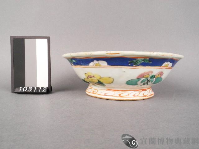 粉彩花碟紋碗藏品圖，第1張