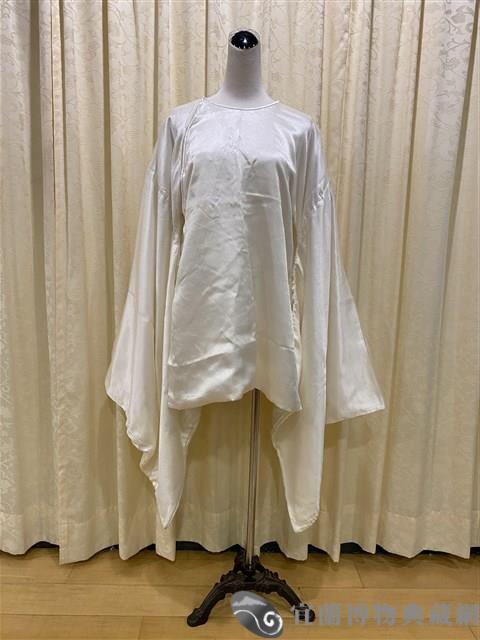 米白都馬袖內搭衣藏品圖，第1張