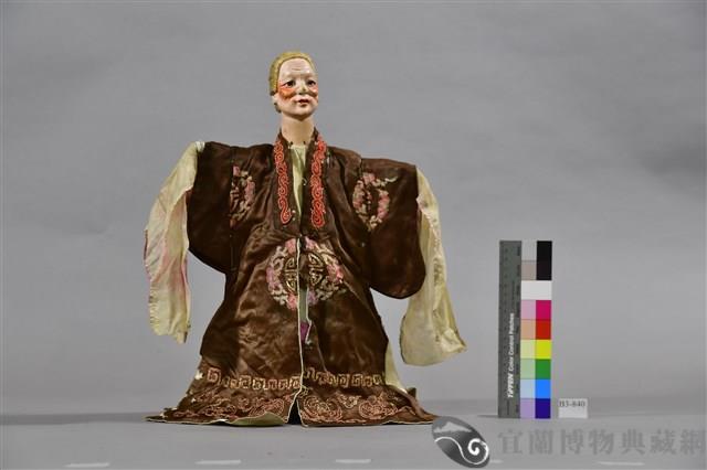 布袋戲偶（老旦）藏品圖，第1張