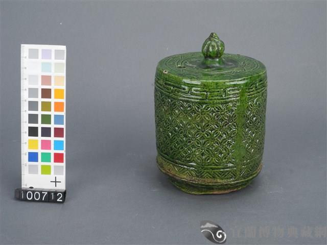 綠釉壓花油燈藏品圖，第1張