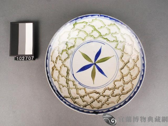藍綠彩葉紋盤藏品圖，第1張