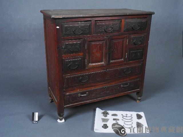 櫥櫃藏品圖，第1張