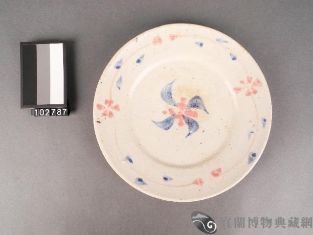 青花粉紅彩花卉紋盤藏品圖，第1張