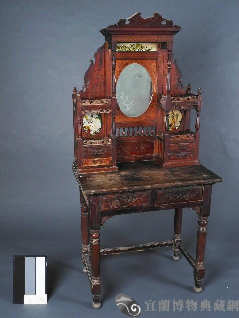 梳妝台藏品圖，第1張