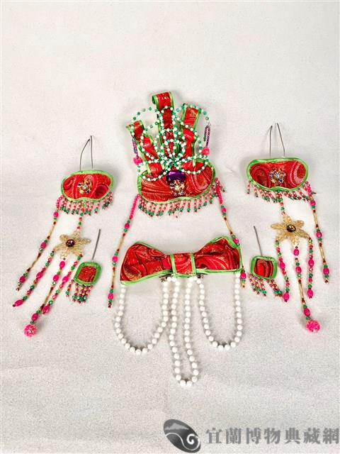 綠桃紅珠花頭飾藏品圖，第1張