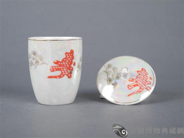 金彩紅釉壽字杯藏品圖，第4張