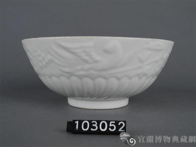 白地花卉鳳鳥紋碗藏品圖，第5張