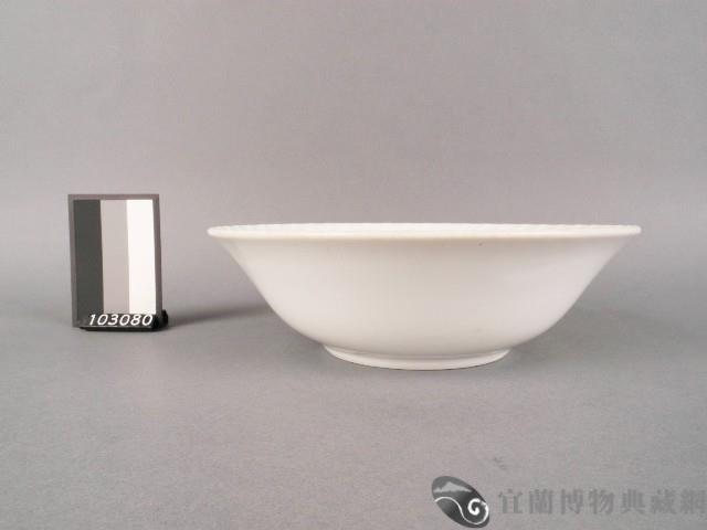 紅綠彩花卉紋碗藏品圖，第2張