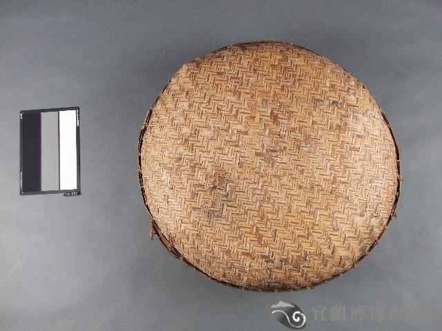 圓桌蓋藏品圖，第2張