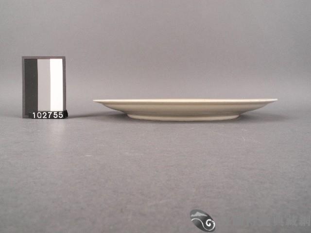 彩繪花蝶紋盤藏品圖，第2張