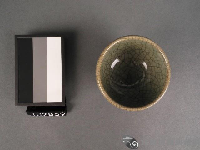 灰釉開片紋杯藏品圖，第2張