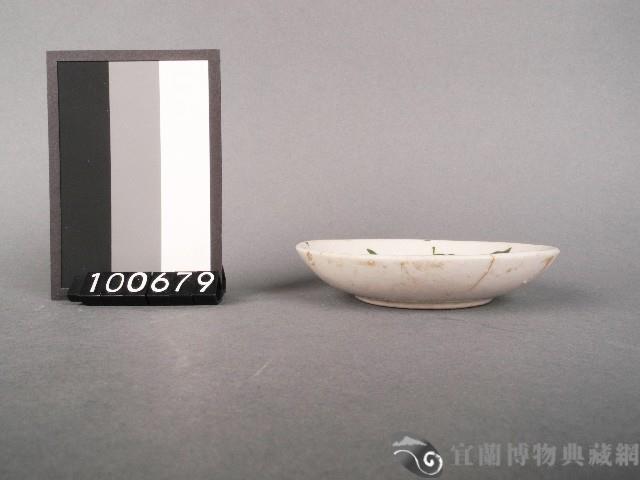 綠釉印花魚紋碟藏品圖，第2張