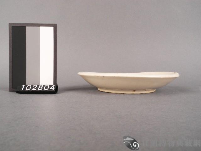 彩繪花卉紋碟藏品圖，第2張