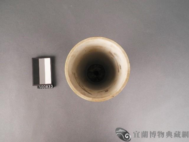 青釉花卉紋花器藏品圖，第2張