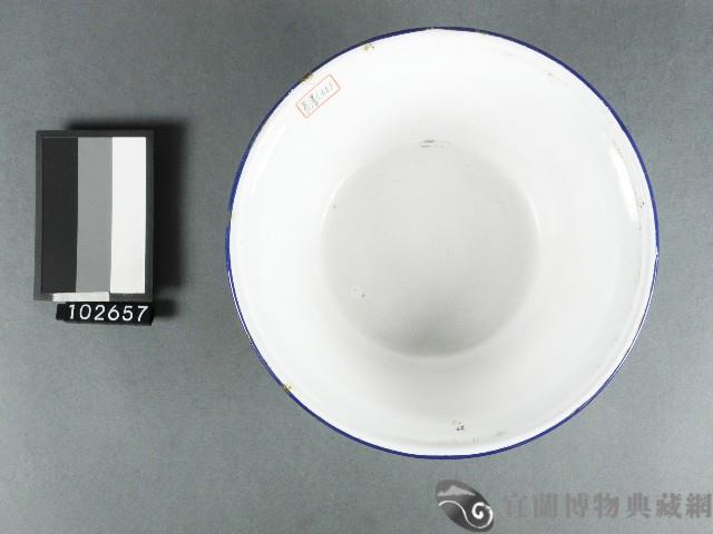 鐵胎琺瑯盆藏品圖，第2張