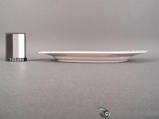 紅綠彩鯉魚紋盤藏品圖，第2張