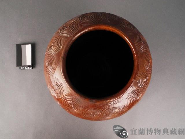 赤釉螺旋紋甕藏品圖，第2張