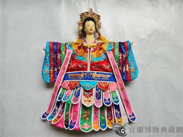 布袋戲偶(齊眉旦)藏品圖，第2張