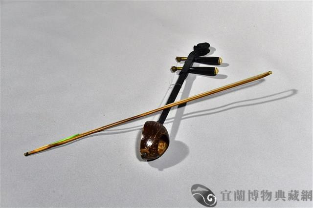 殼仔絃藏品圖，第2張