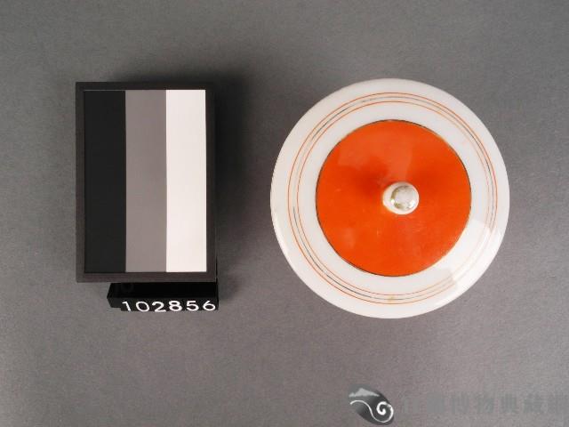 橙彩線紋杯藏品圖，第2張