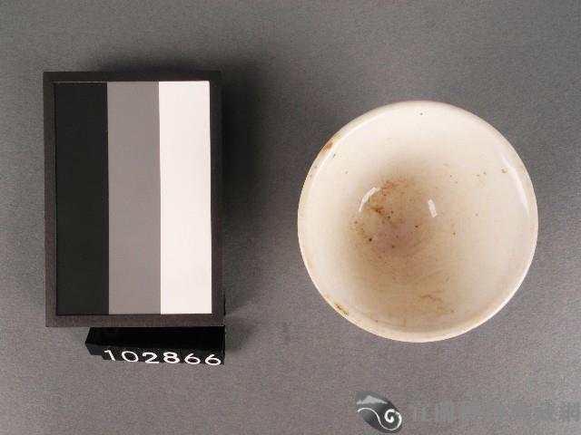 青花粉紅釉花卉紋杯藏品圖，第2張