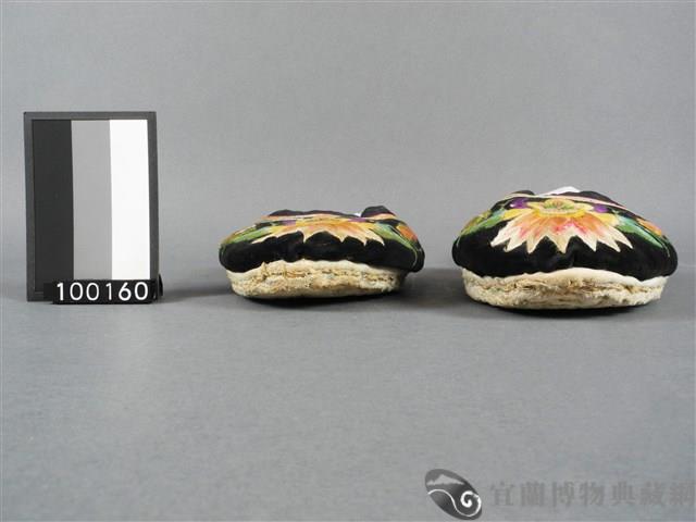 彩繡拖鞋藏品圖，第2張