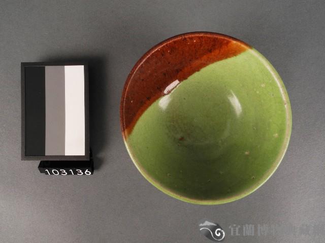 赤綠彩花鳥紋碗藏品圖，第2張