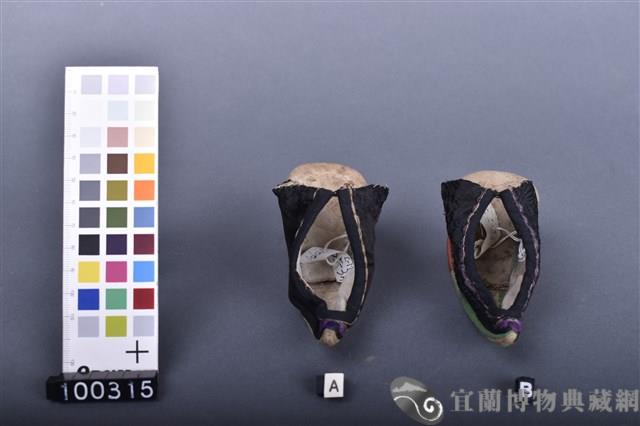 三寸金蓮藏品圖，第2張